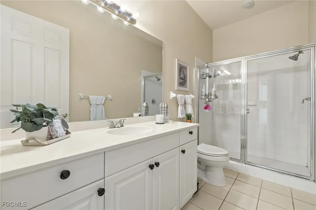 5920 Tarpon Gardens Circle Cape Coral FL 33914