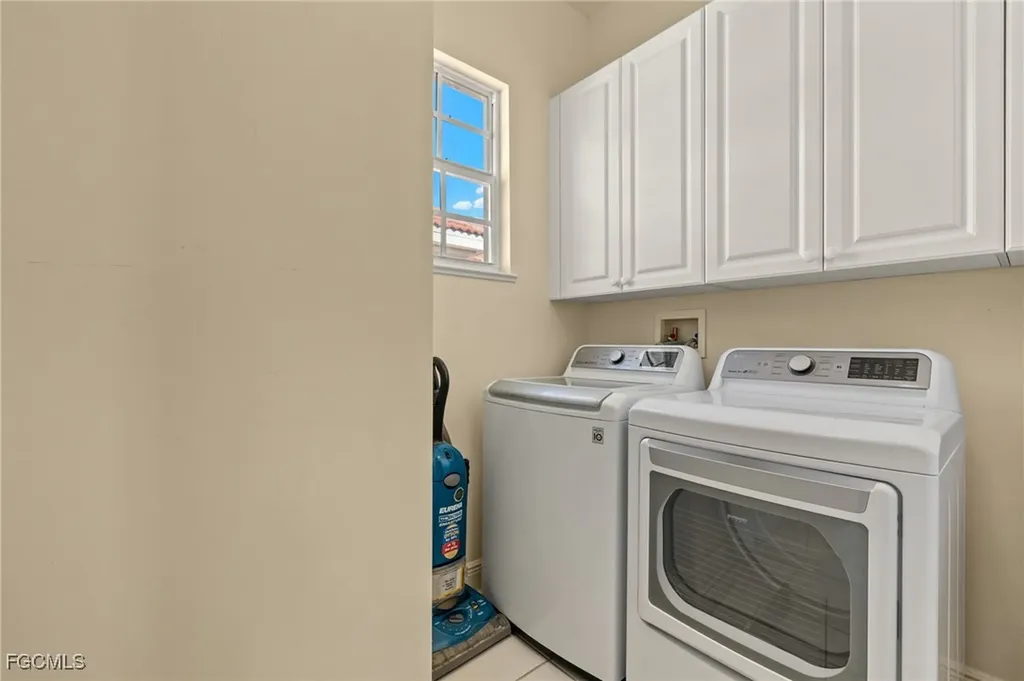 5920 Tarpon Gardens Circle Cape Coral FL 33914