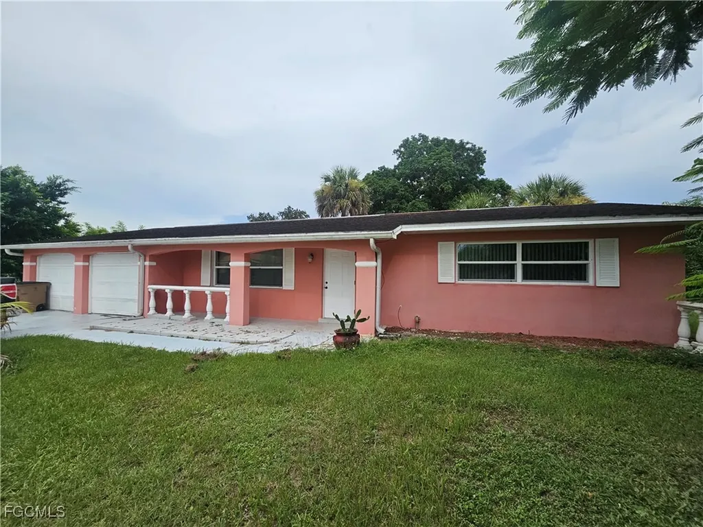 129 Highview Avenue Lehigh Acres FL 33936