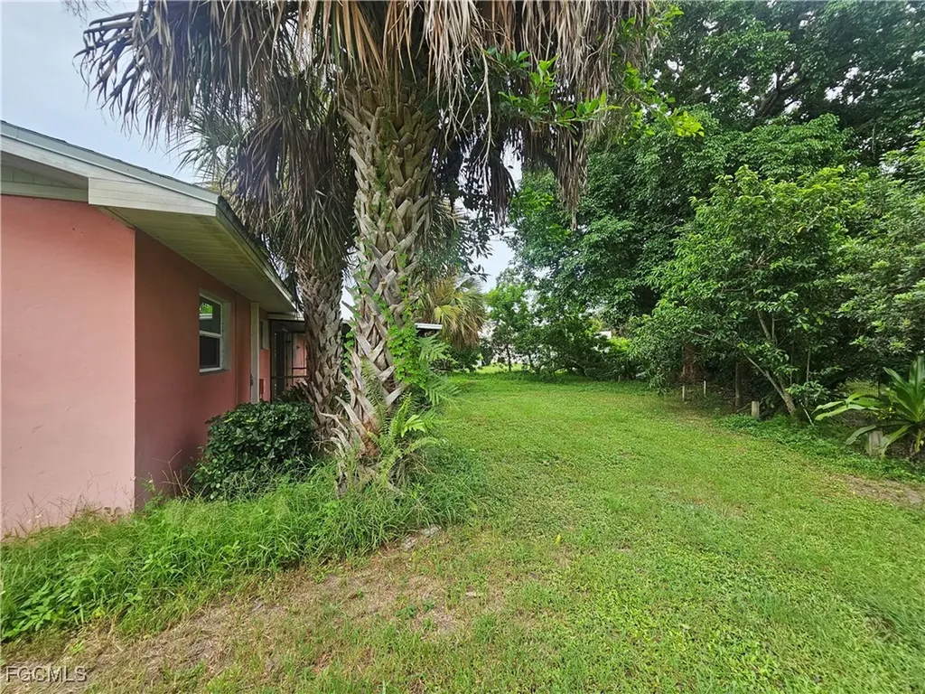 129 Highview Avenue Lehigh Acres FL 33936