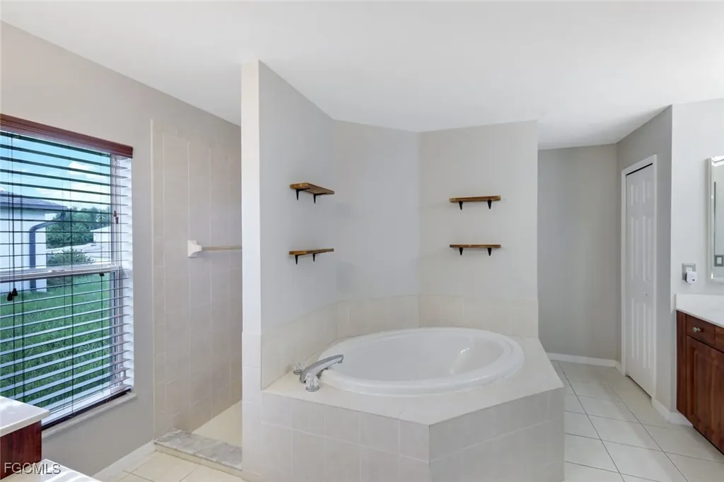 3109 NE 6th Place Cape Coral FL 33909