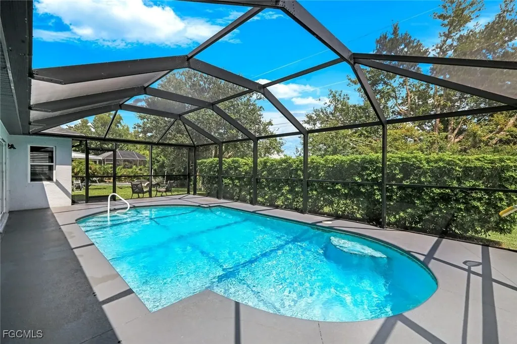 3109 NE 6th Place Cape Coral FL 33909