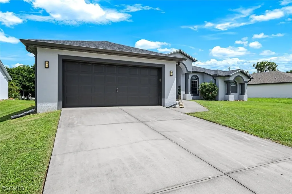 3109 NE 6th Place Cape Coral FL 33909