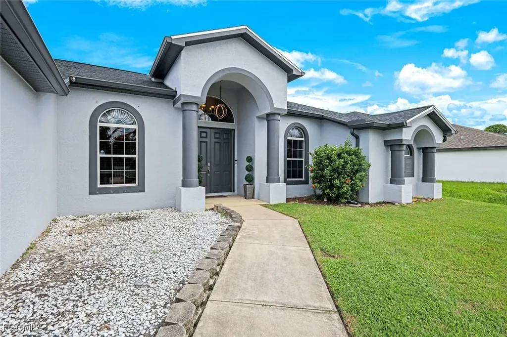 3109 NE 6th Place Cape Coral FL 33909
