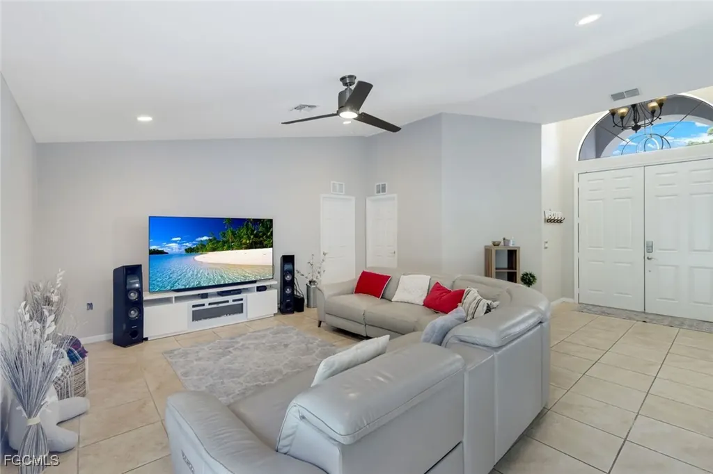 3109 NE 6th Place Cape Coral FL 33909