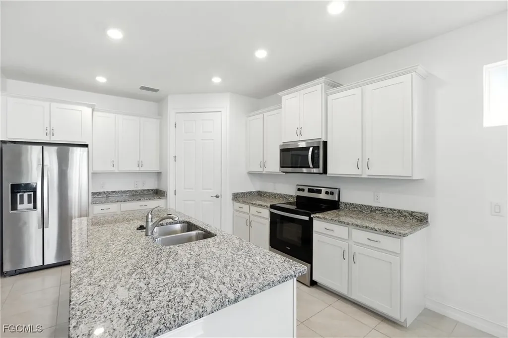 3226 Baravaldo Circle Cape Coral FL 33909