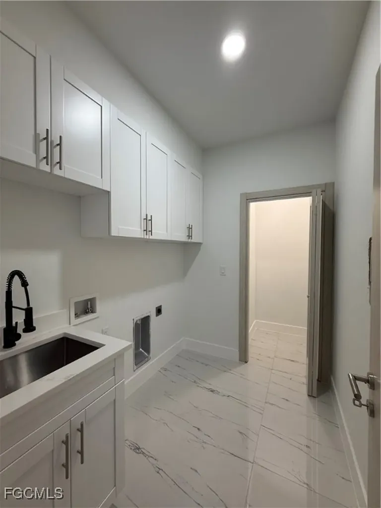 2807 40th Street W Lehigh Acres FL 33971-2038