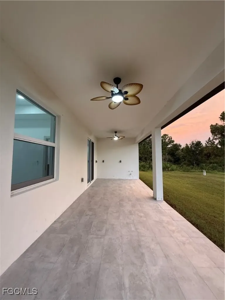 2807 40th Street W Lehigh Acres FL 33971-2038