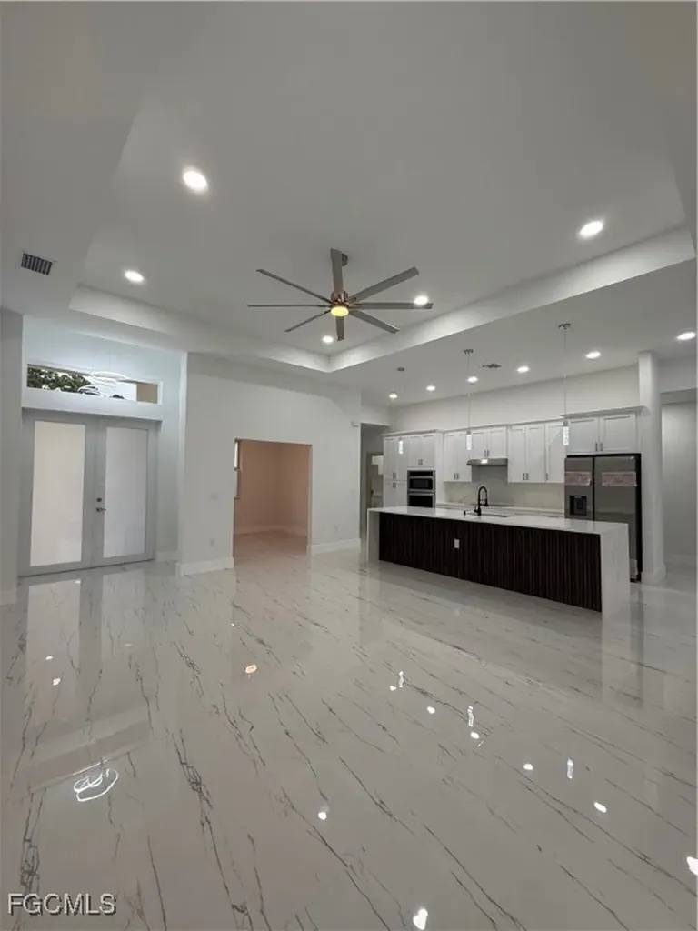 2807 40th Street W Lehigh Acres FL 33971-2038