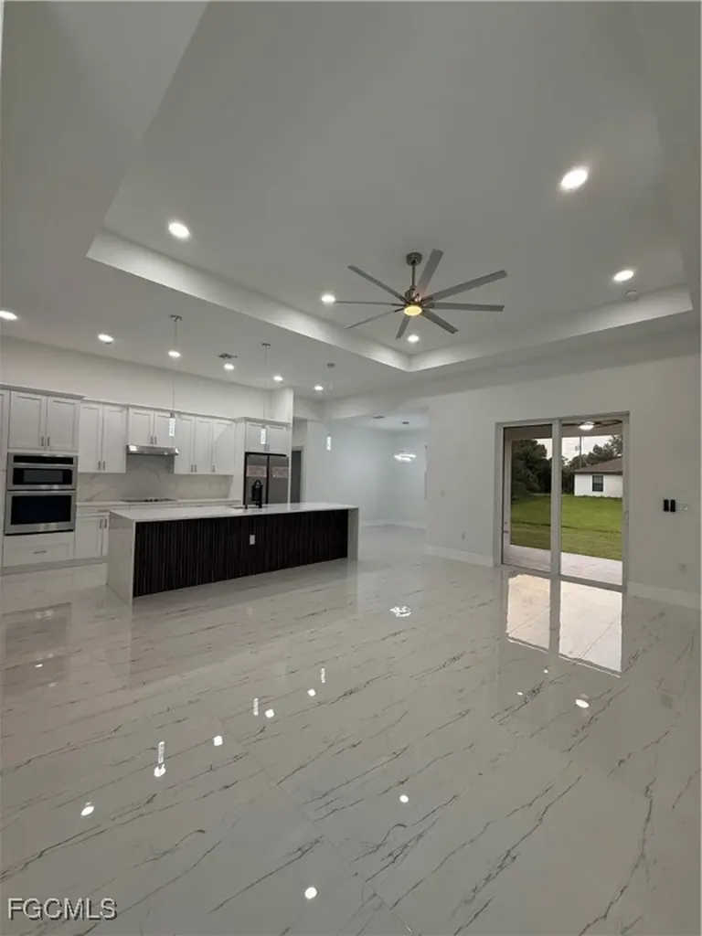 2807 40th Street W Lehigh Acres FL 33971-2038