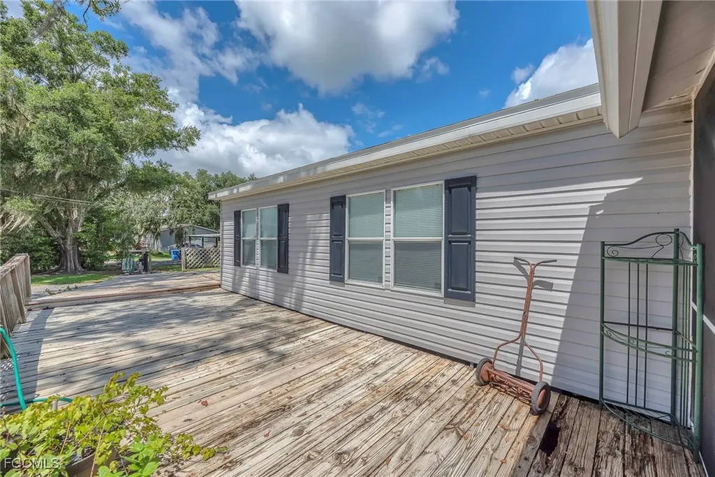 4936 Steve Reeves Lane Plant City FL 33565