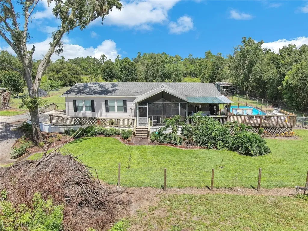 4936 Steve Reeves Lane Plant City FL 33565