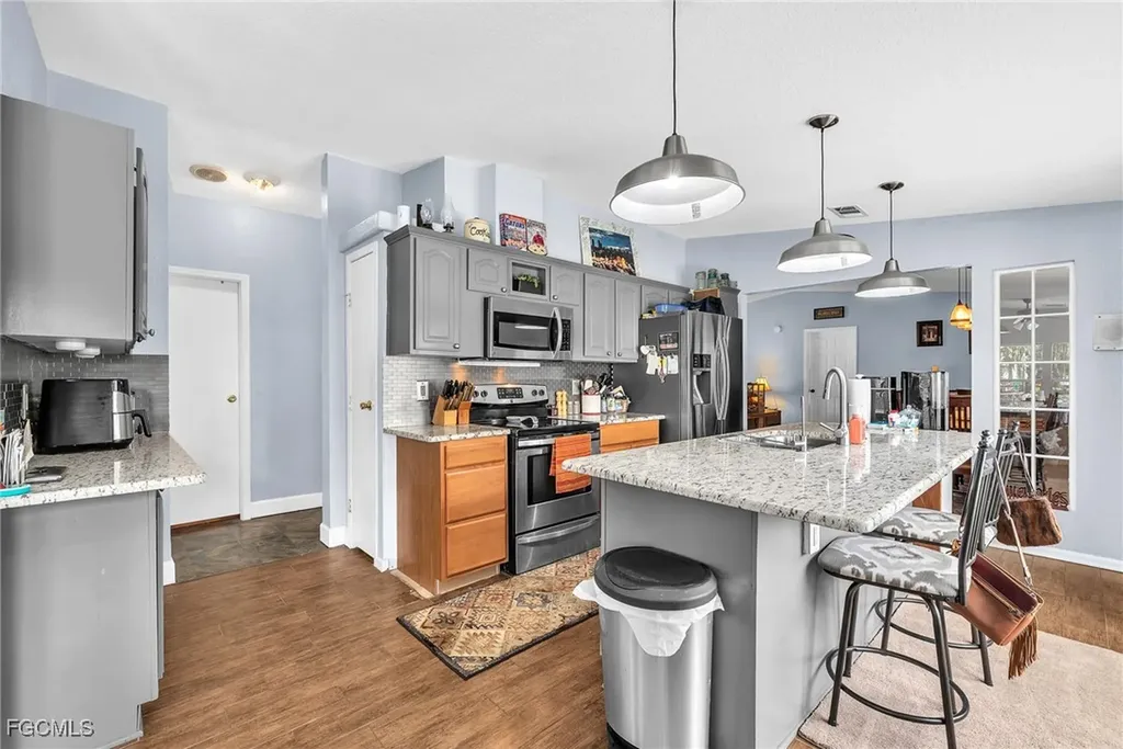 4936 Steve Reeves Lane Plant City FL 33565