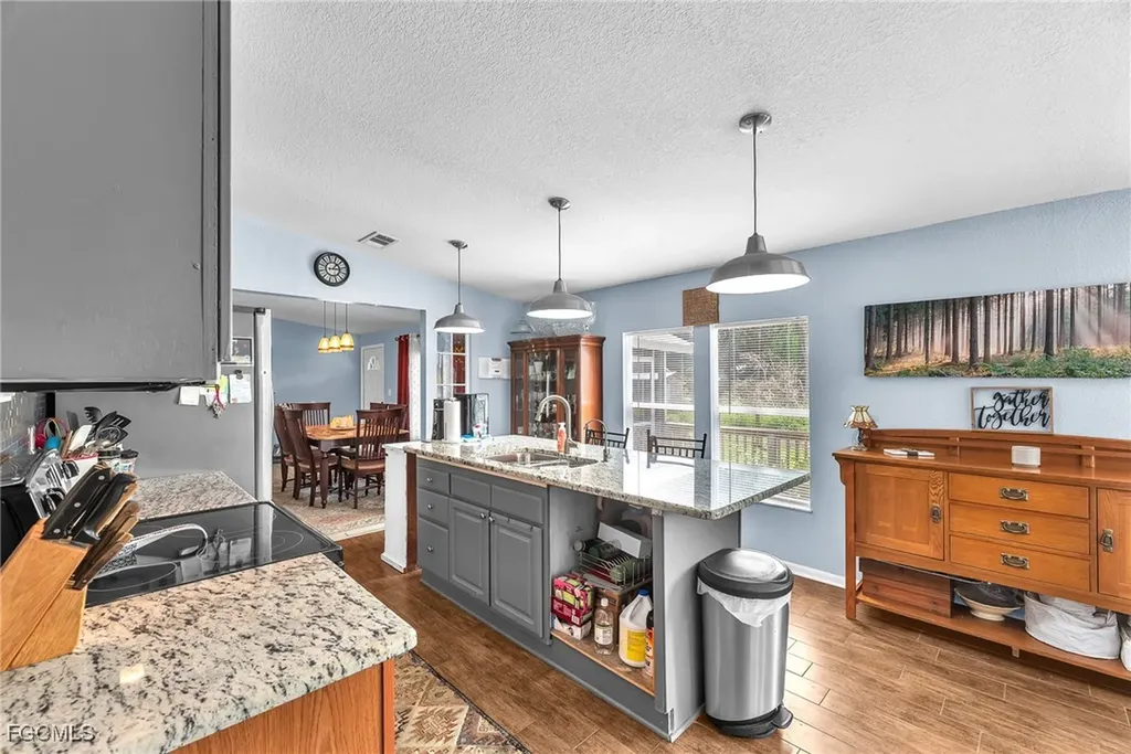 4936 Steve Reeves Lane Plant City FL 33565