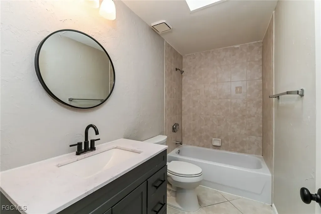 1304 SE 19th Street Cape Coral FL 33990