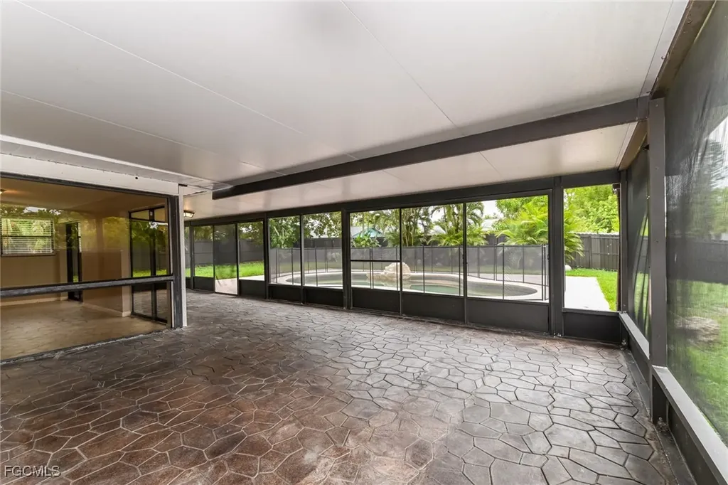 1304 SE 19th Street Cape Coral FL 33990