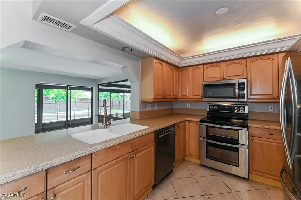 1304 SE 19th Street Cape Coral FL 33990