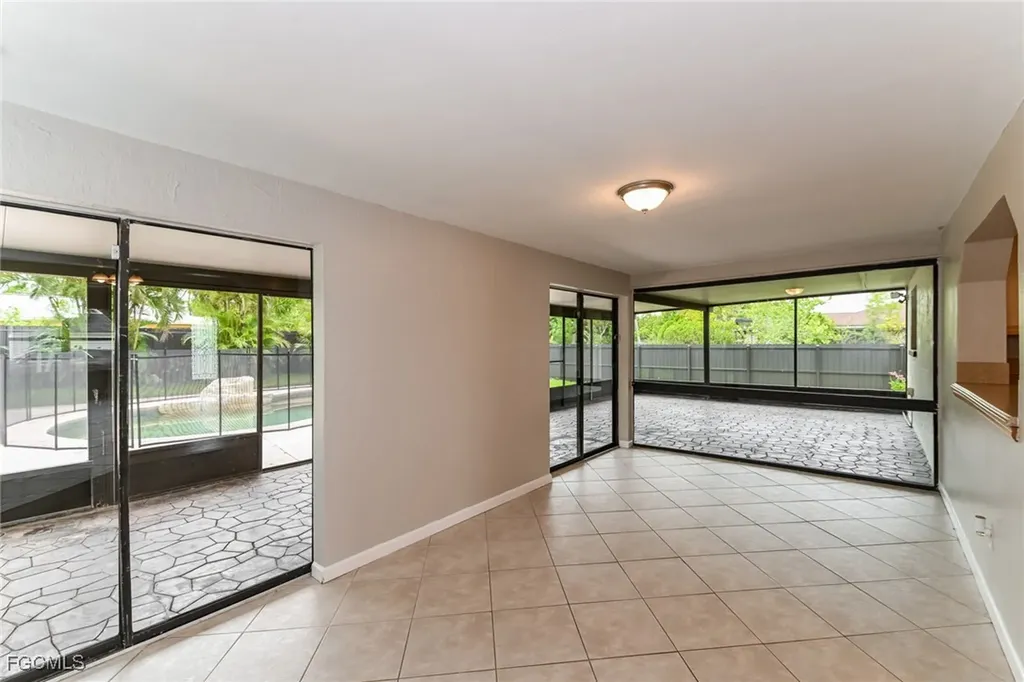 1304 SE 19th Street Cape Coral FL 33990