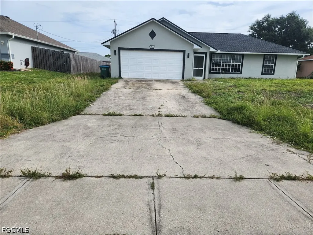 621 SW 21st Lane Cape Coral FL 33991