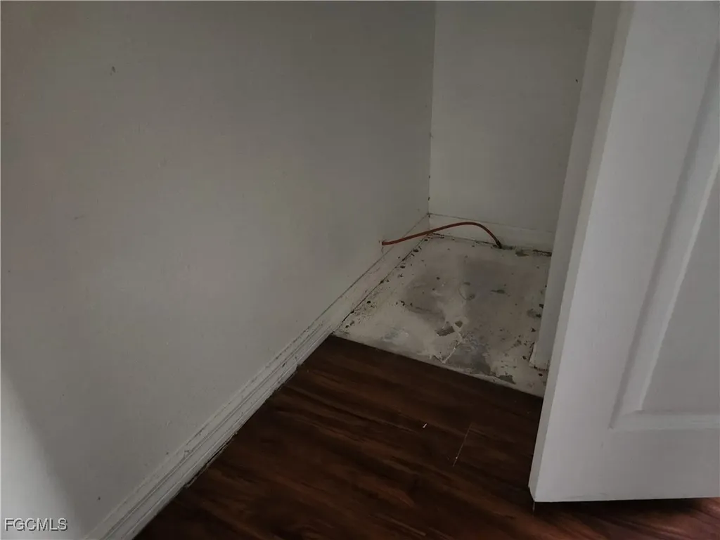 621 SW 21st Lane Cape Coral FL 33991