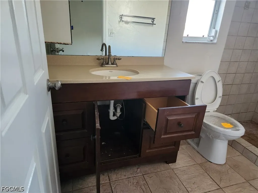 621 SW 21st Lane Cape Coral FL 33991
