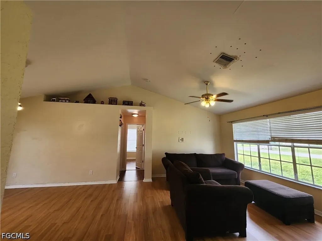 621 SW 21st Lane Cape Coral FL 33991