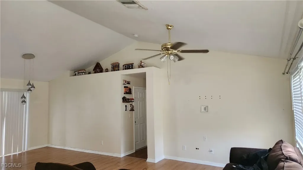 621 SW 21st Lane Cape Coral FL 33991