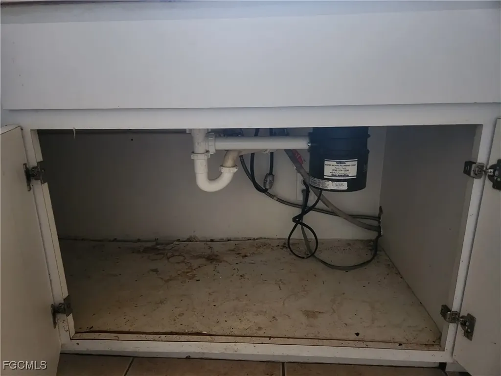 621 SW 21st Lane Cape Coral FL 33991