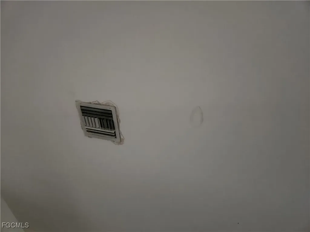 621 SW 21st Lane Cape Coral FL 33991