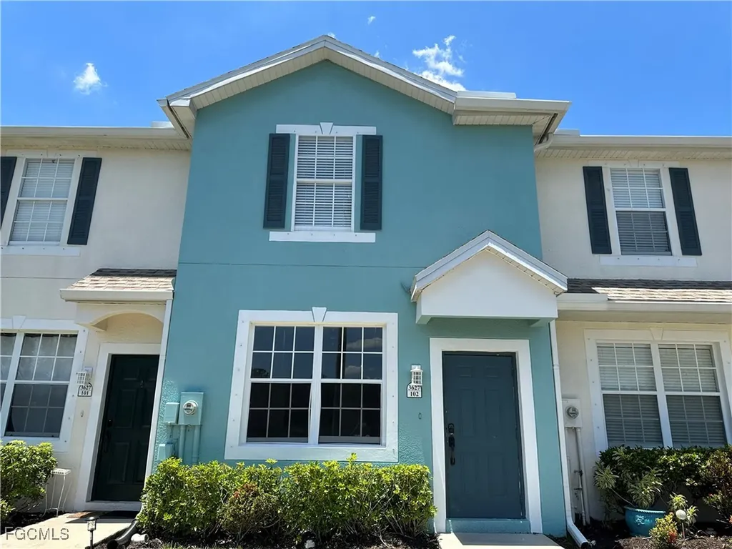 3627 Pine Oak Circle Fort Myers FL 33916