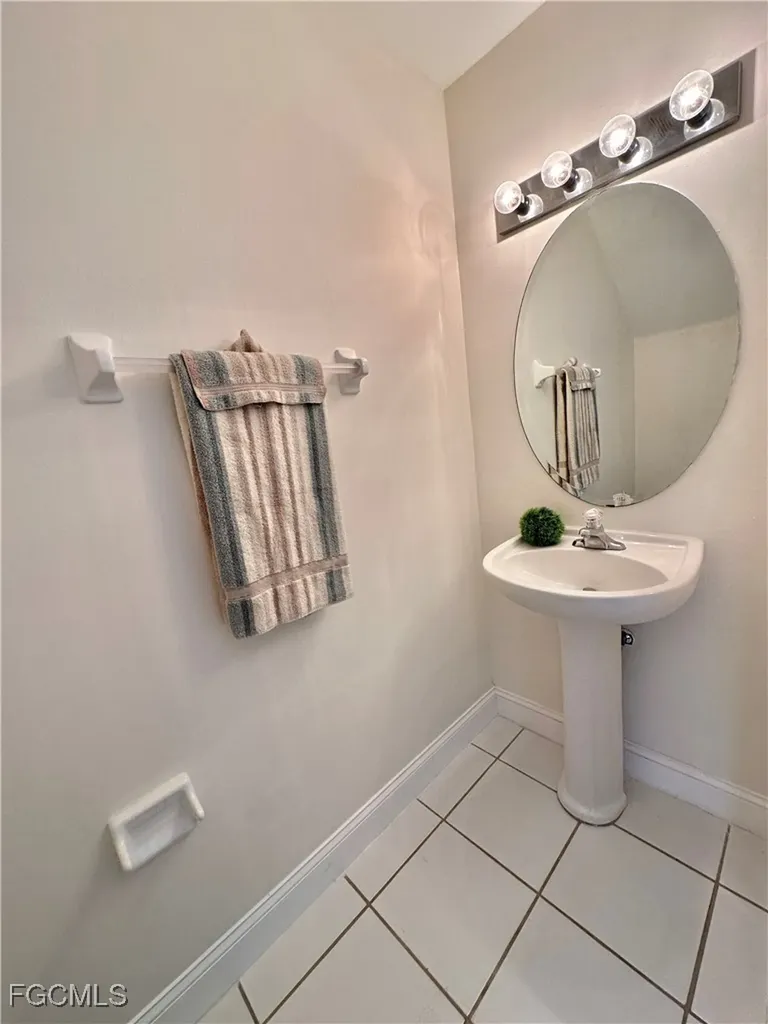 3627 Pine Oak Circle Fort Myers FL 33916
