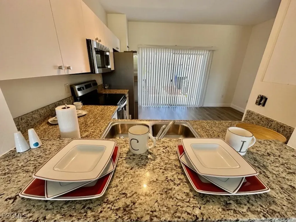 3627 Pine Oak Circle Fort Myers FL 33916