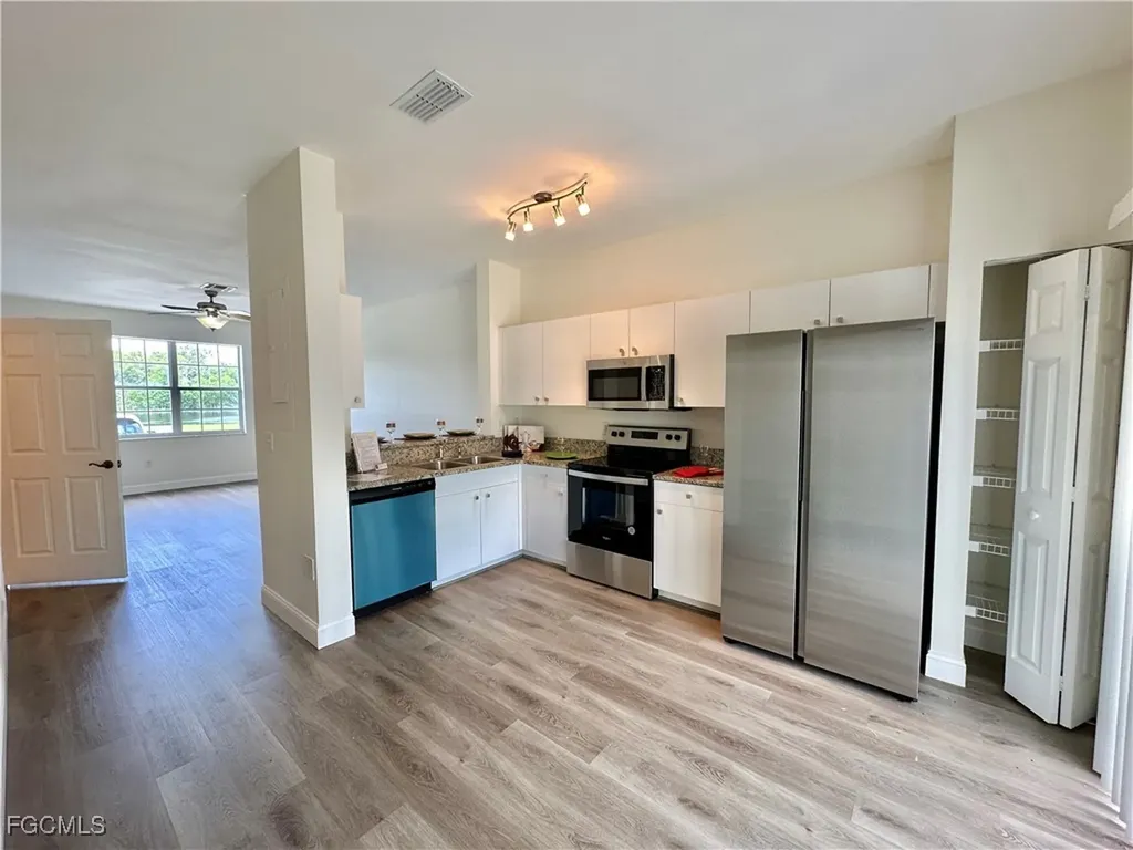 3627 Pine Oak Circle Fort Myers FL 33916