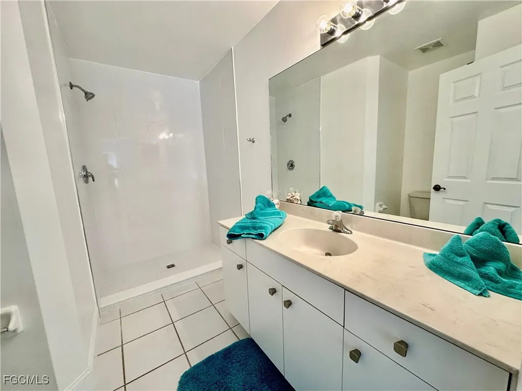 3627 Pine Oak Circle Fort Myers FL 33916