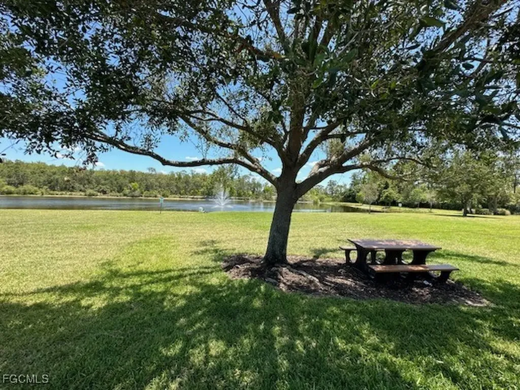3627 Pine Oak Circle Fort Myers FL 33916
