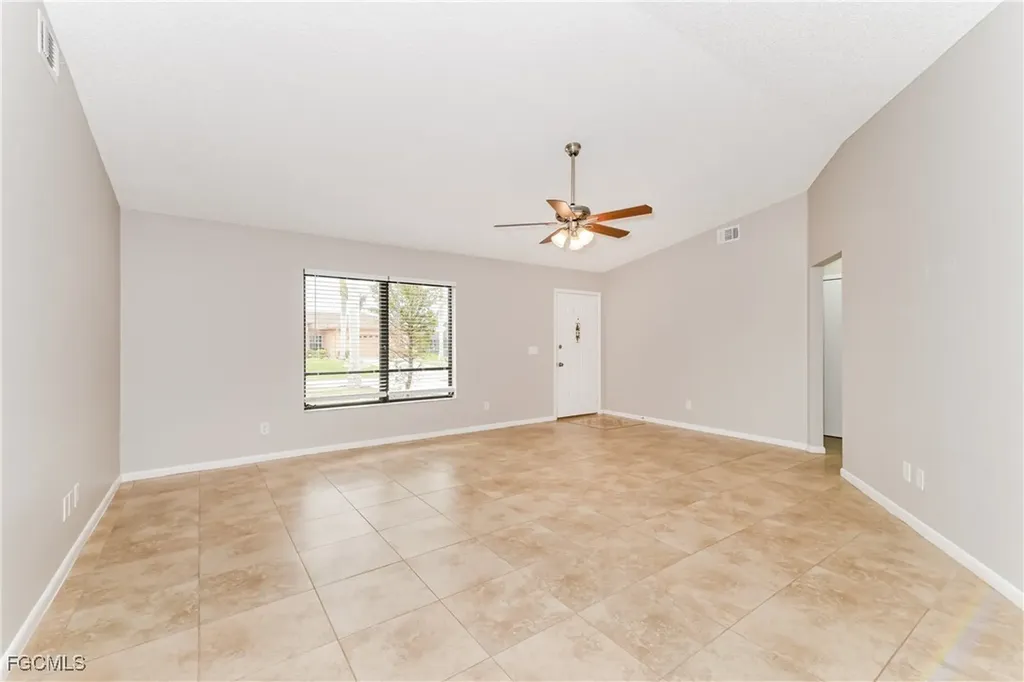 1005 SW 22nd Terrace Cape Coral FL 33991