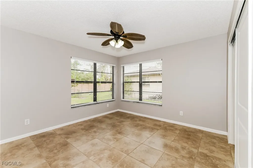 1005 SW 22nd Terrace Cape Coral FL 33991