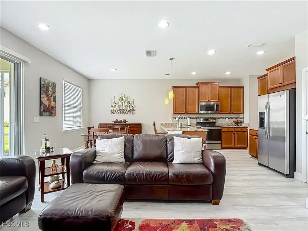 3884 Burrfield Street Fort Myers FL 33916