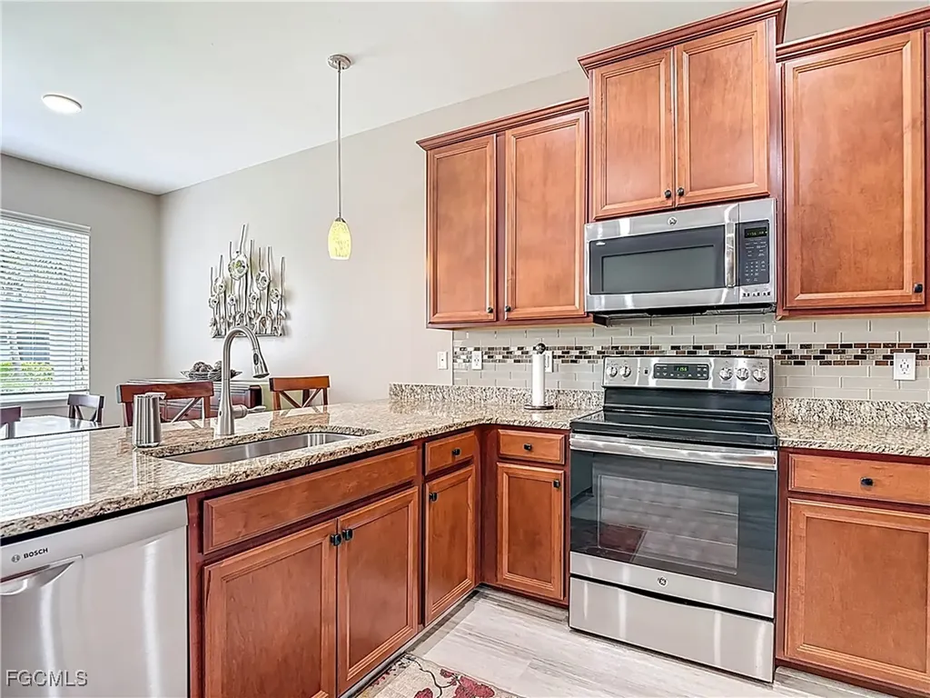 3884 Burrfield Street Fort Myers FL 33916