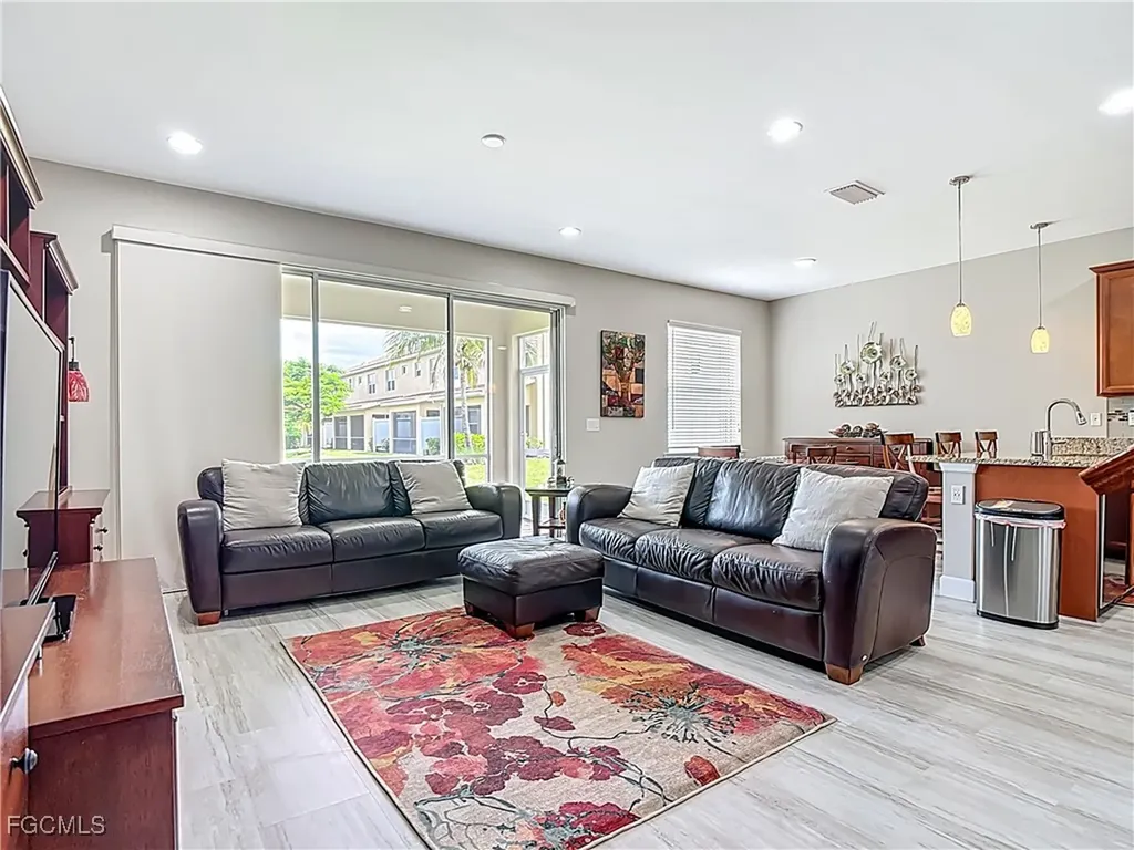 3884 Burrfield Street Fort Myers FL 33916