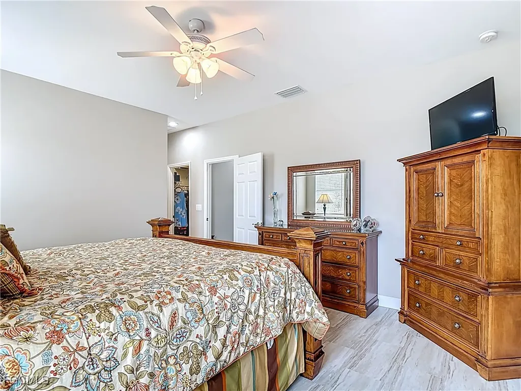 3884 Burrfield Street Fort Myers FL 33916