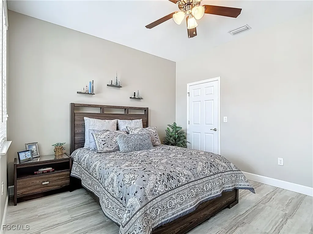 3884 Burrfield Street Fort Myers FL 33916