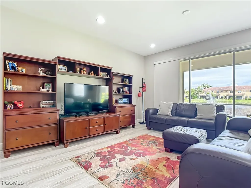 3884 Burrfield Street Fort Myers FL 33916