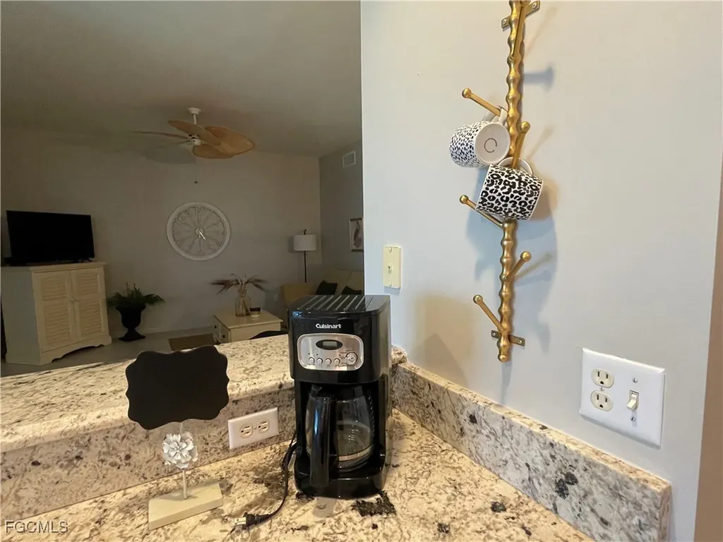 8066 Queen Palm Lane Fort Myers FL 33966