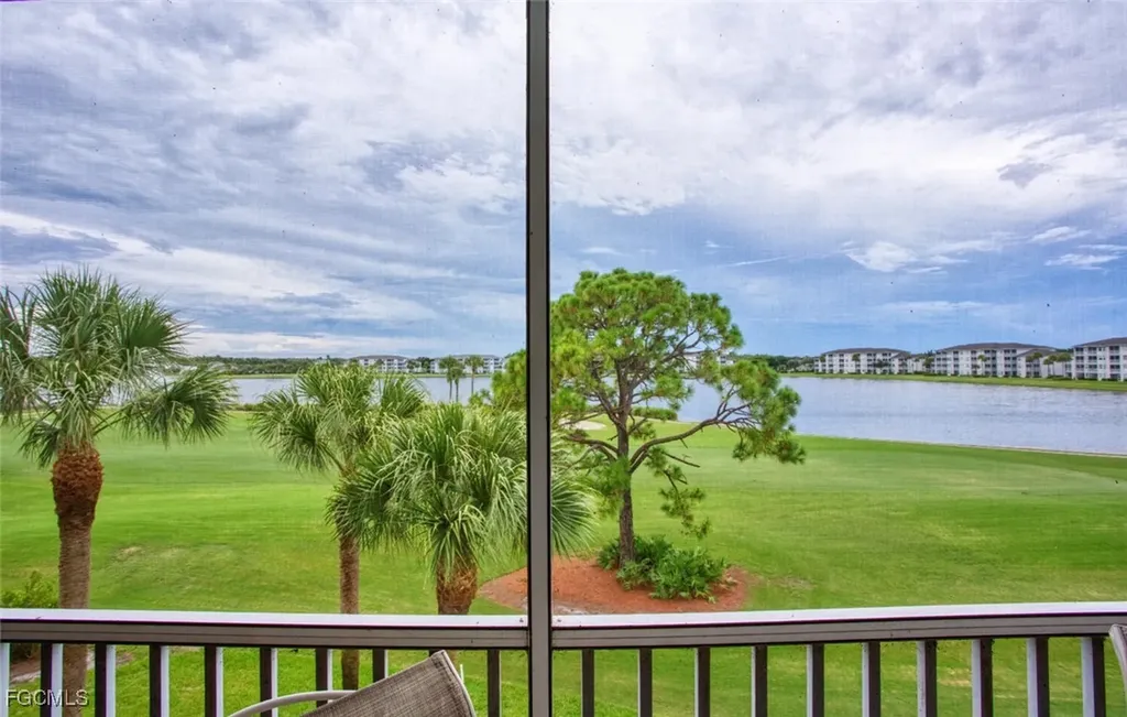 8066 Queen Palm Lane Fort Myers FL 33966
