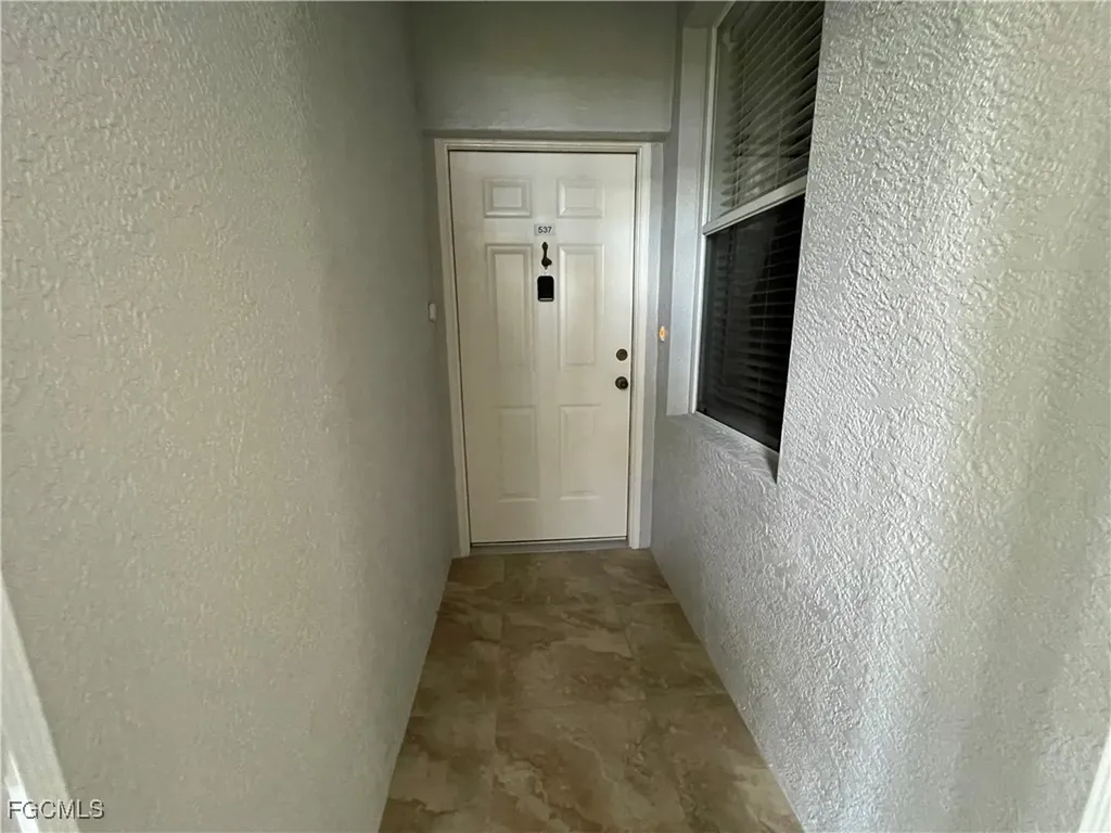 8066 Queen Palm Lane Fort Myers FL 33966