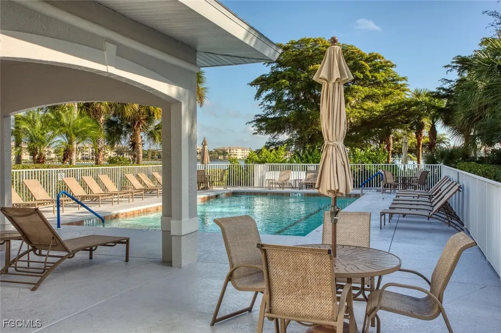 8066 Queen Palm Lane Fort Myers FL 33966
