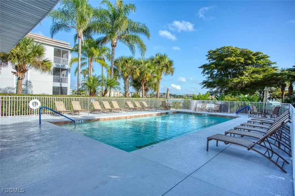 8066 Queen Palm Lane Fort Myers FL 33966