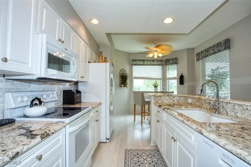 8066 Queen Palm Lane Fort Myers FL 33966