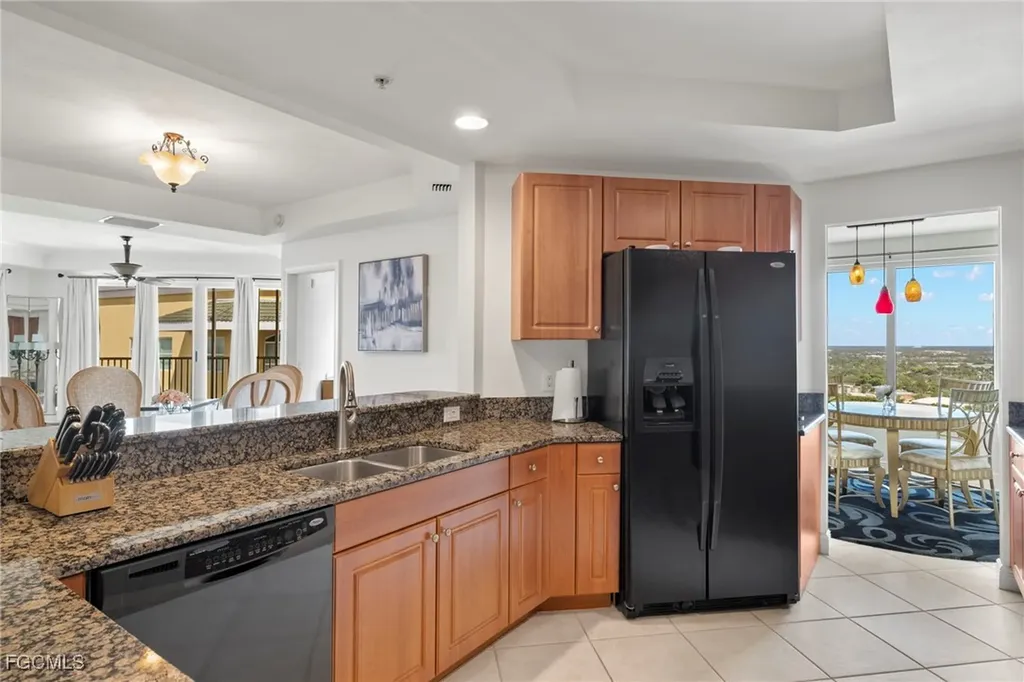 2745 1st Street Fort Myers FL 33916